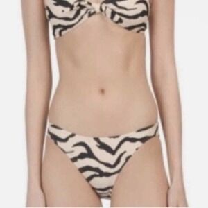 Cabana del Sol Women Size Medium Zebra Stripe Bikini Bottom